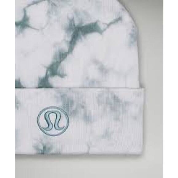 Lululemon Warm Revelation Beanie - Picture 1 of 5